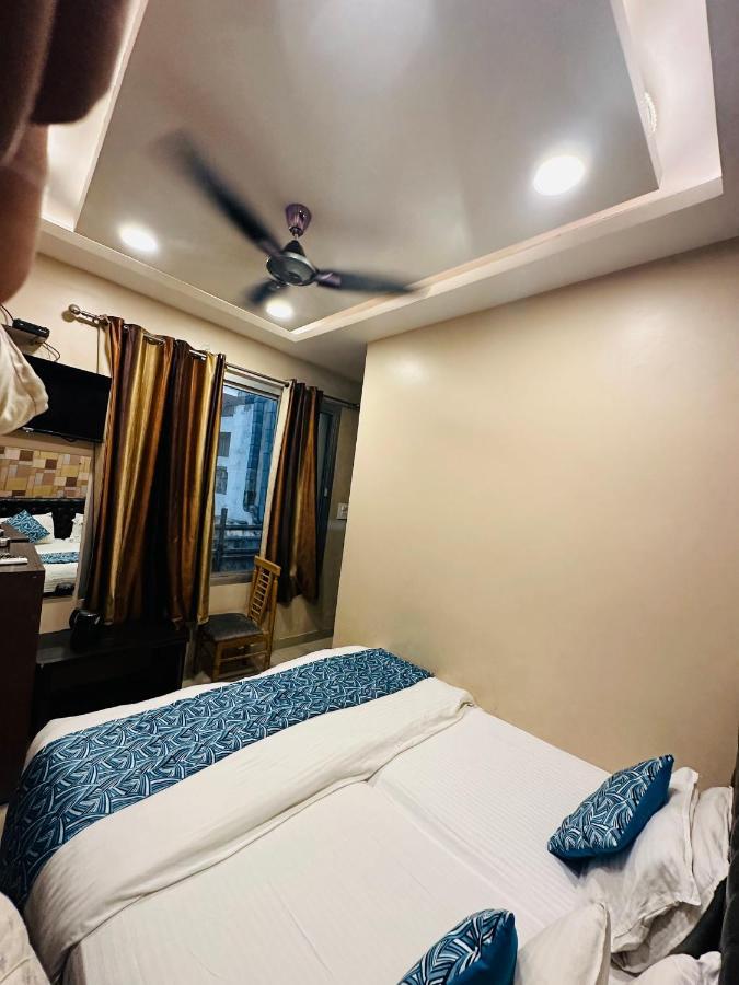 Hotel Deva Inn Varanasi Eksteriør bilde