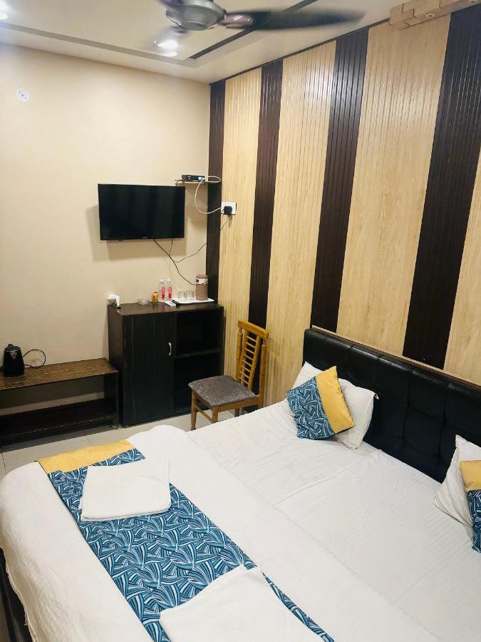 Hotel Deva Inn Varanasi Eksteriør bilde