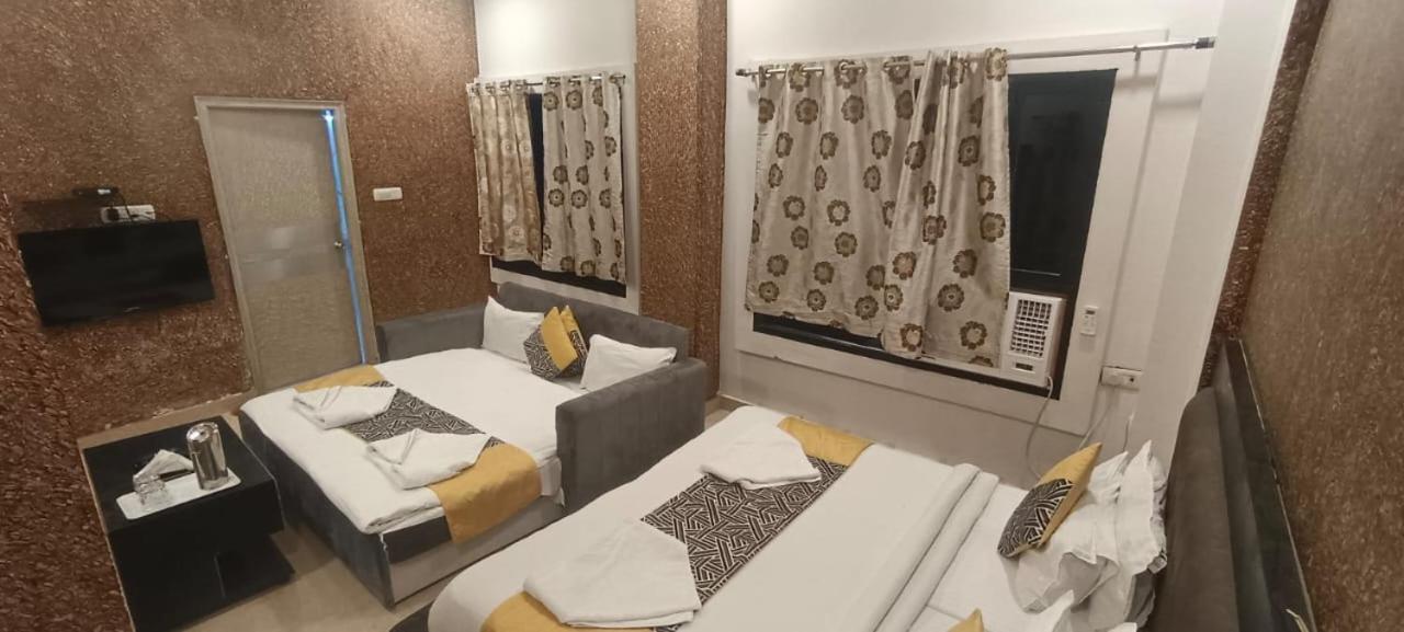 Hotel Deva Inn Varanasi Eksteriør bilde