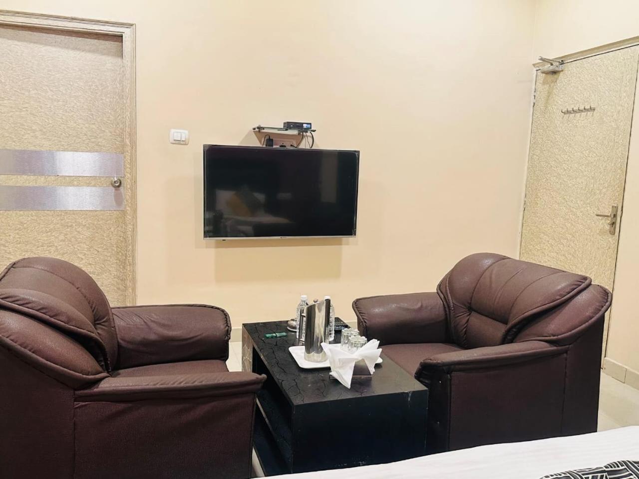 Hotel Deva Inn Varanasi Eksteriør bilde