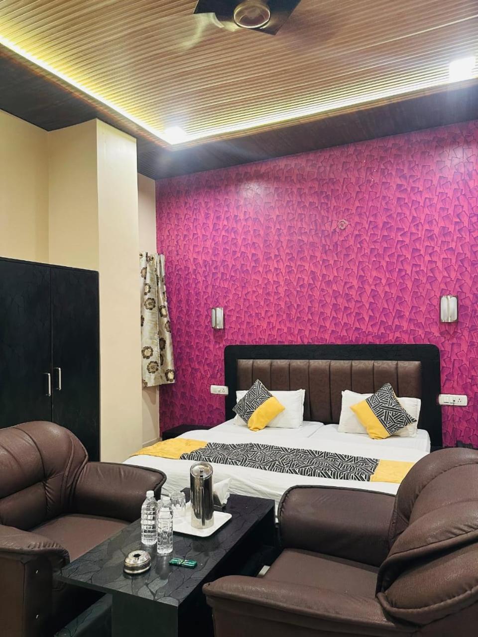 Hotel Deva Inn Varanasi Eksteriør bilde