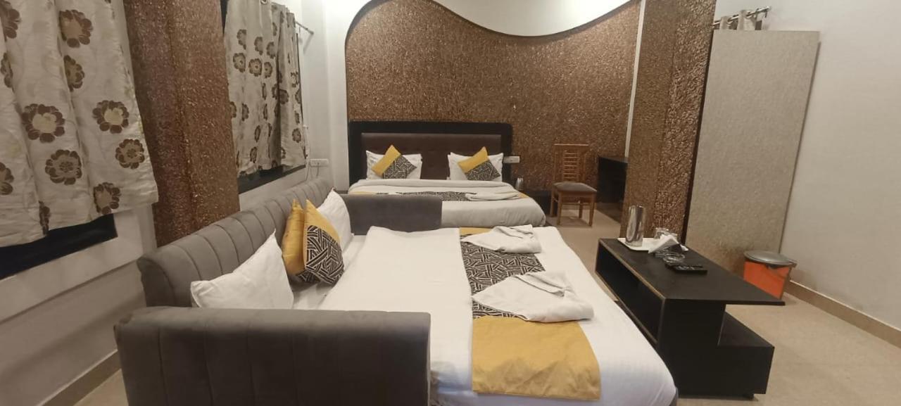 Hotel Deva Inn Varanasi Eksteriør bilde